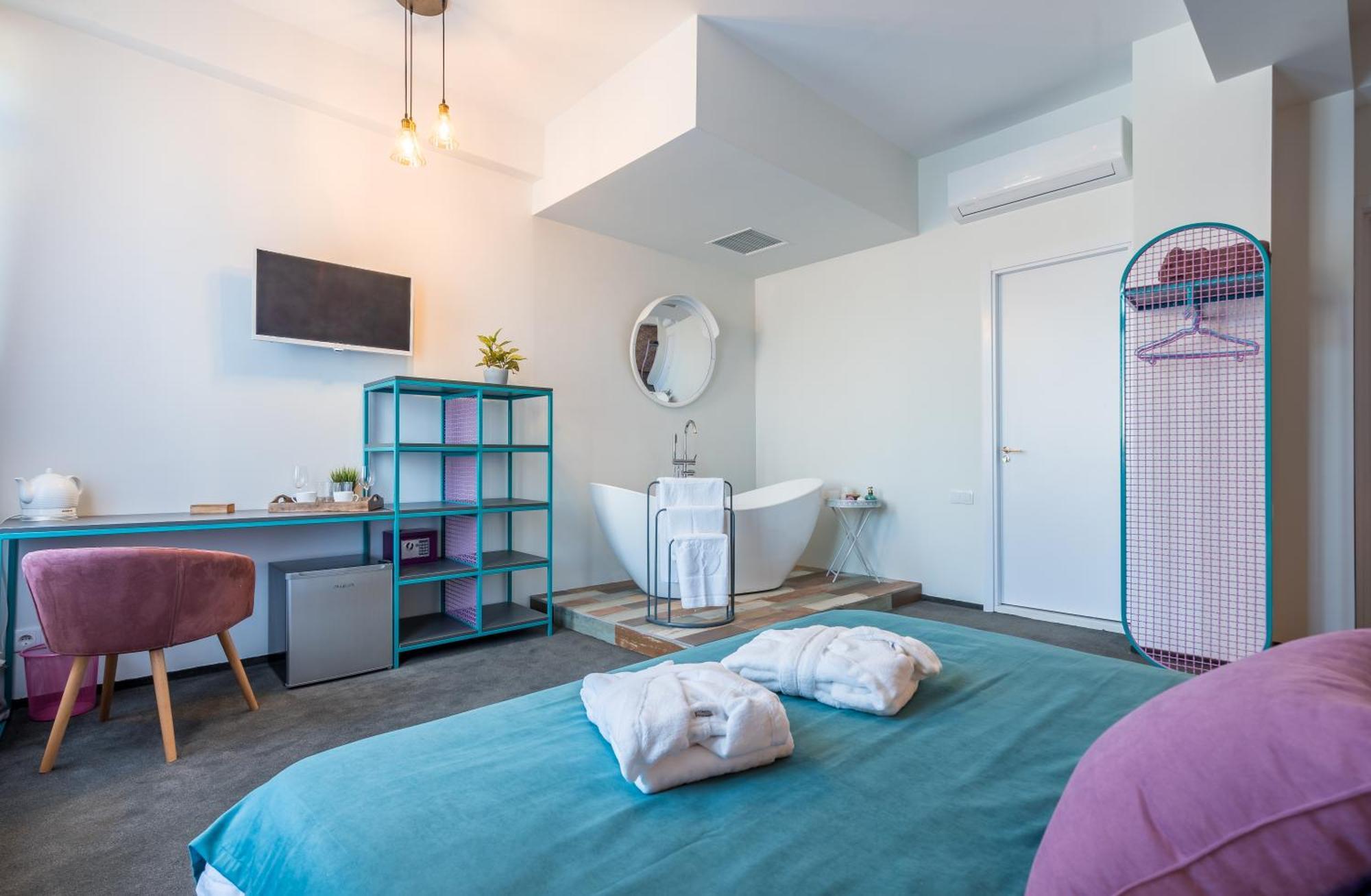 Redrum Tbilisi Boutique Hotel Habitación foto